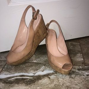 Stuart Weitzman nude wedges